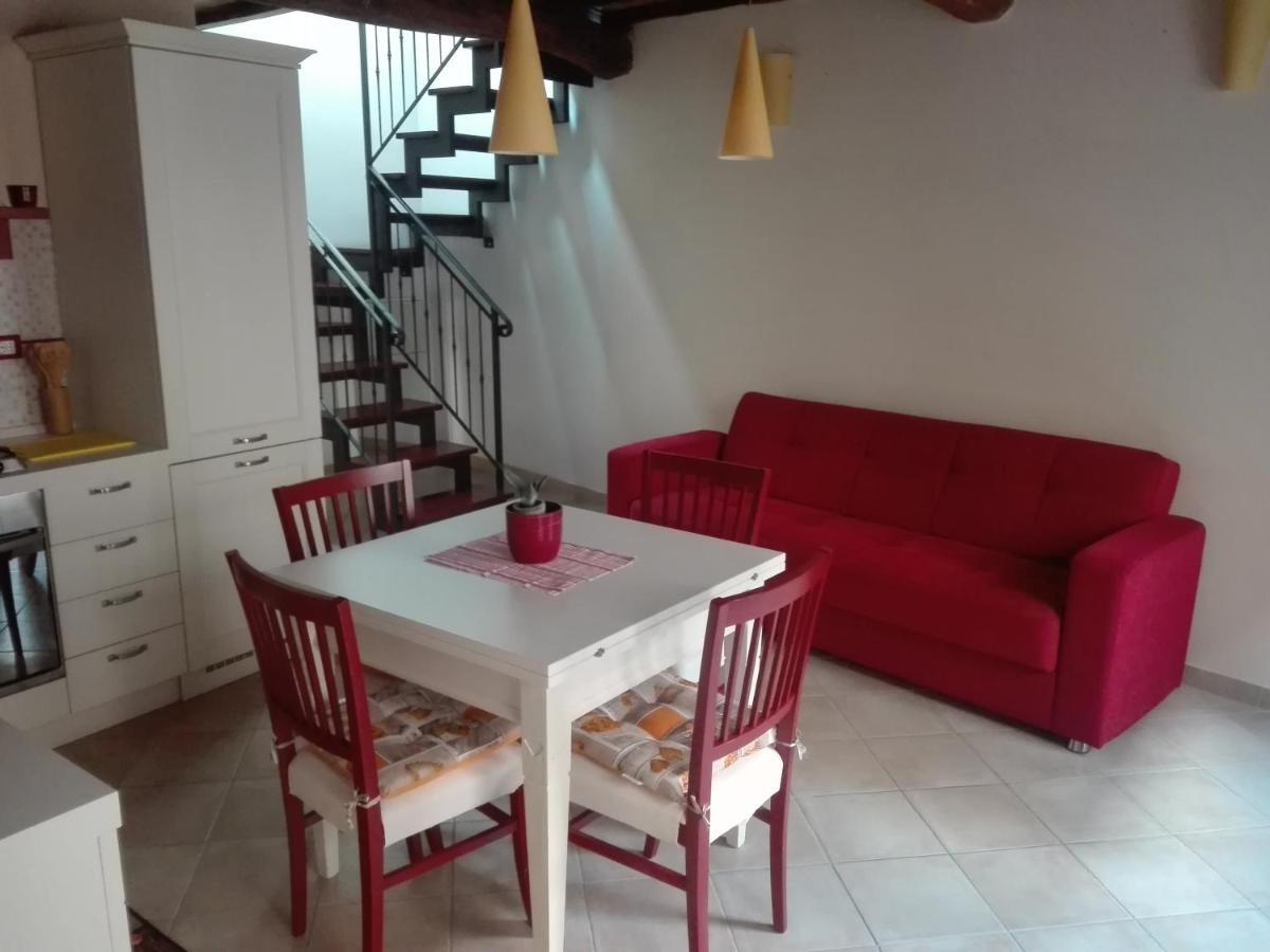 A Ca' Di Gio' Apartment Bedizzano ภายนอก รูปภาพ